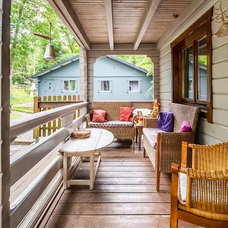 Chic With Wellness, Cleaning Included Hébergement de vacances Vesin