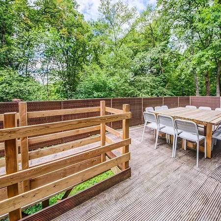 Chic With Wellness, Cleaning Included * Vesin