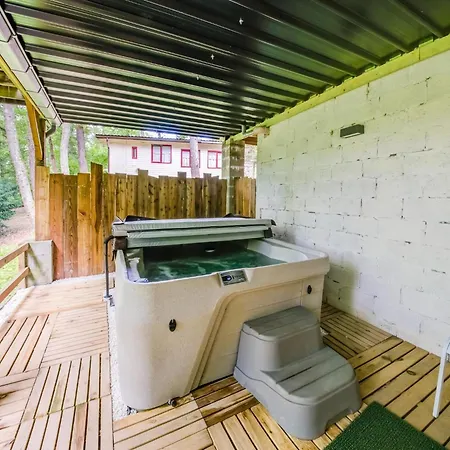 Chic With Wellness, Cleaning Included *